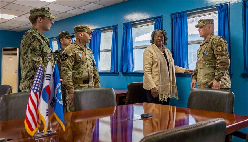 السفيرة الأمريكية لدى الأمم المتحدة ليندا توماس غرينفيلد خلال زيارتها لسيؤول (إكس)
