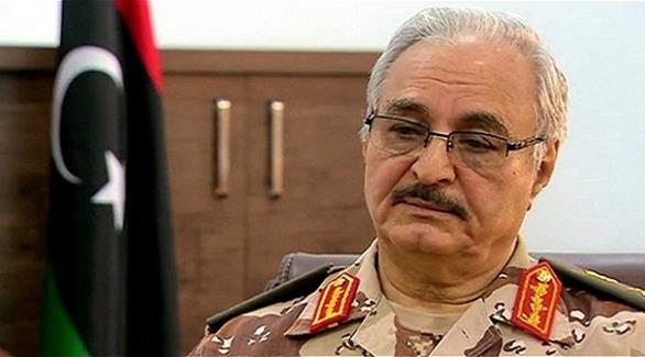 القائد العام للقوات المسلحة الليبية الفريق خليفة حفتر (أرشيف)