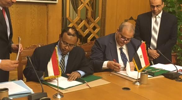 جانب من أعمال اللجنة القنصلية بين مصر والسودان(أرشيف)