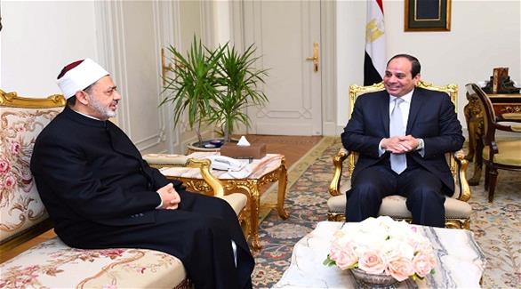 الرئيس المصري وشيخ الأزهر الشريف (أرشيف)