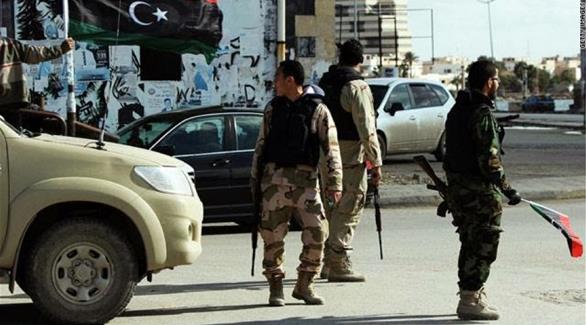 مسلحون وسط العاصمة الليبية طرابلس (أرشيف)