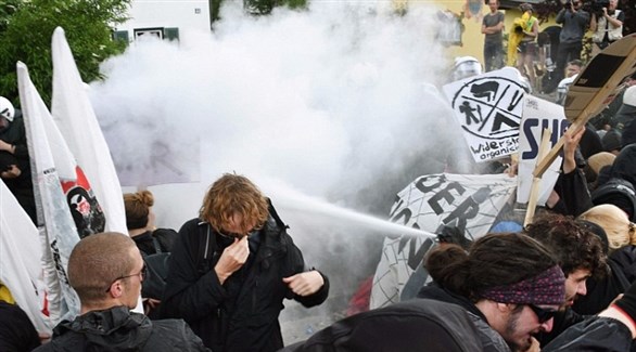 الشرطة الألمانية تطلق غاز الفلفل على المتظاهرين (أرشيف / اي بي ايه)