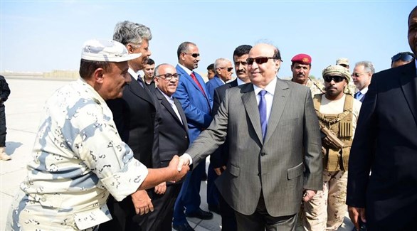 الرئيس عبد ربه منصور هادي لحظة وصوله إلى اليمن (الصفحة الرسمية / فيس بوك)