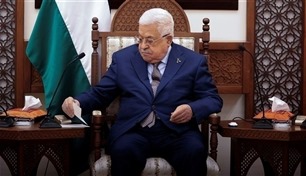 عباس..بيروقراطي مسنّ يعرقل خطط الغرب حول مستقبل غزة