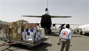 بدعم أمريكي.. مساعدات طبية لمنشأتين خاضعتين للحوثيين في صنعاء