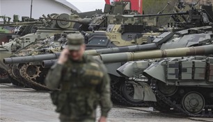 شويغو يوجه بزيادة تسليح الجيش في مواجهة أوكرانيا