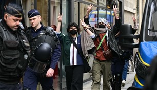 الشرطة الفرنسية تفرق اعتصاماً طلابياً مؤيداً للفلسطينيين