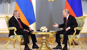 بوتين يوافق على سحب القوات الروسية من مناطق أرمينية