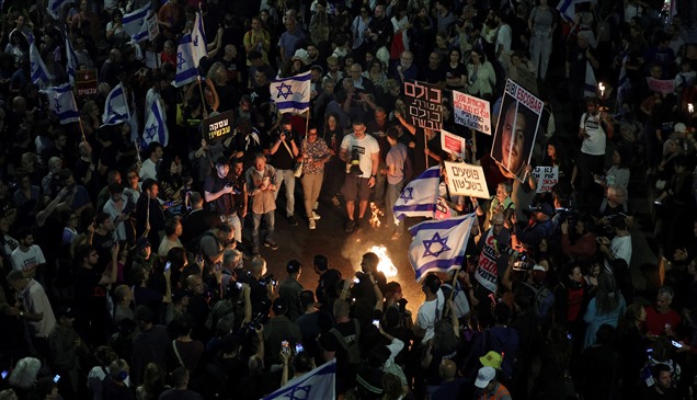 عائلات الرهائن والمفقودين تطالب نتانياهو بإبرام اتفاق لاستعادتهم من غزة