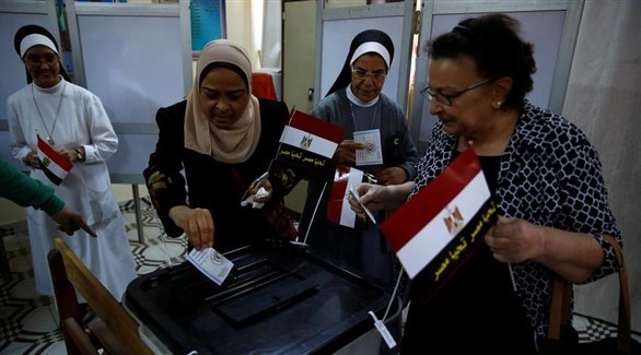 سيدات مصريات يدلين بأصواتهن في انتخابات سابقة (أرشيف)