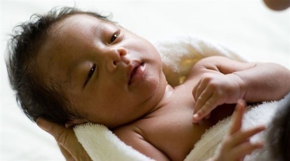 تغذية الأم وقت الرضاعة قد تكون سبب الإمساك (أرشيفية)
