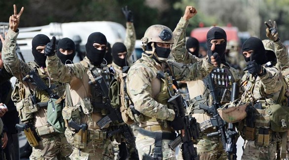 عناصر من فرقة مكافحة الإرهاب في الحرس الوطني بتونس بعد عملية سابقة ضد مطلوبين (أرشيف)