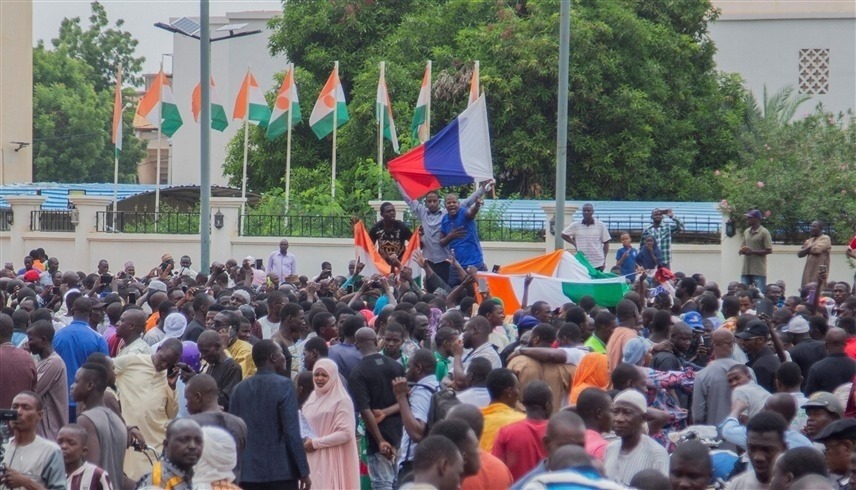آلاف المتظاهرين في النيجر (تويتر)